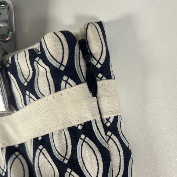 Gap A-Line Y2K stretch skirt in white and Navy size 10 - Picture 6 of 8